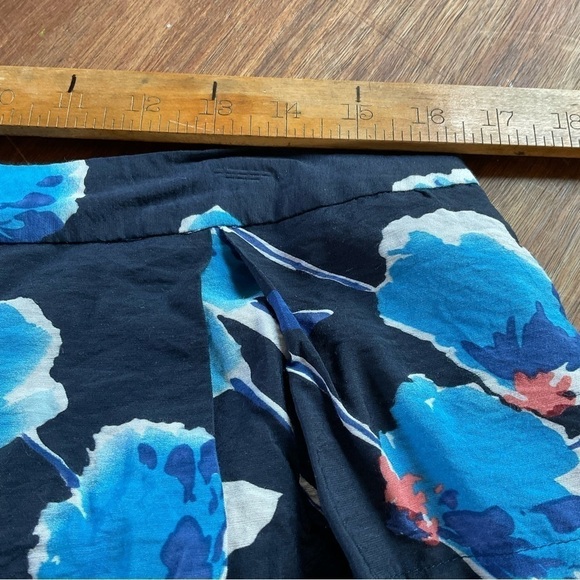 Kristin Davis Skirt Navy Blue Floral Ruffle  Size 10 Lined‎ Knee Length Mini - Picture 7 of 9